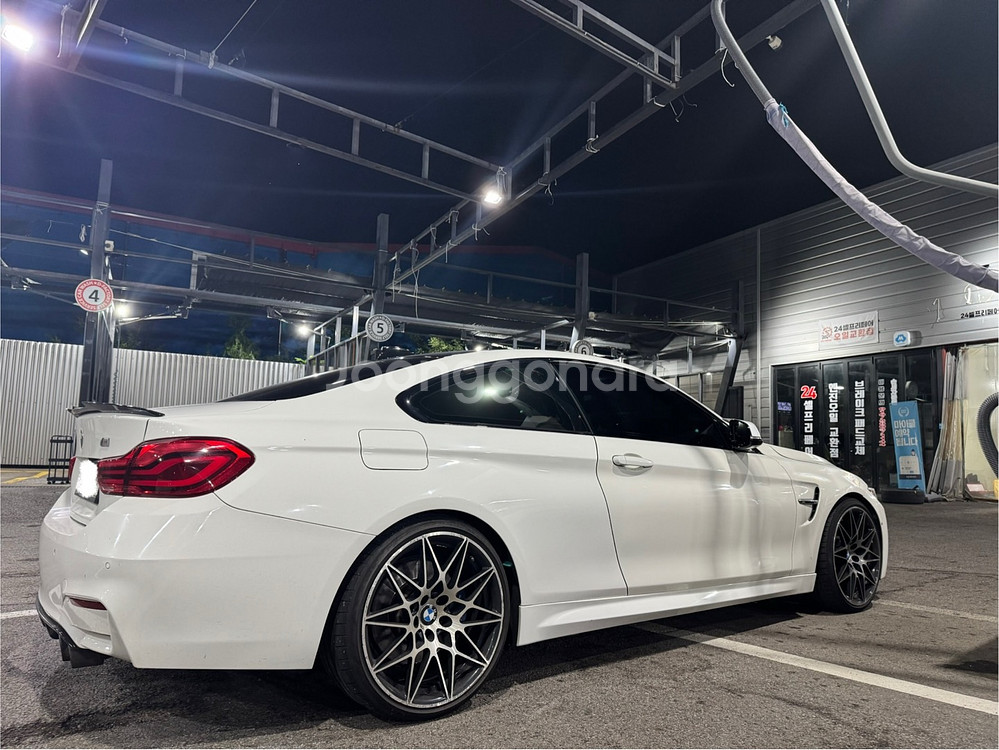 BMW F32 4시리즈 M4룩 범퍼 풀 세트 판매합니다--4