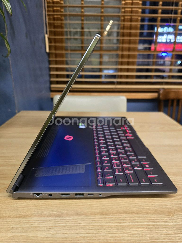 삼성 고성능 게이밍 노트북(램16GB,SSD 1TB)--5