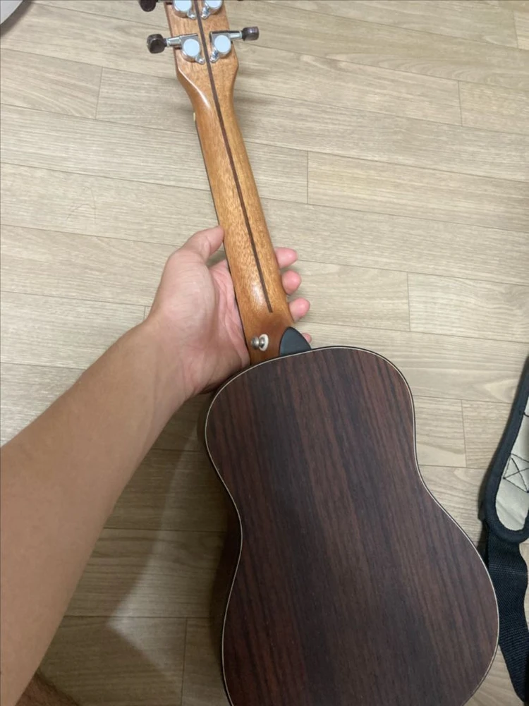 우쿠렐레 이미지