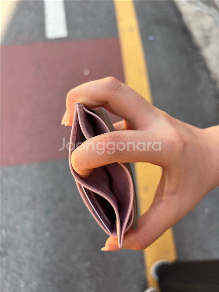 루이까또즈 핑크 카드지갑팝니다--1