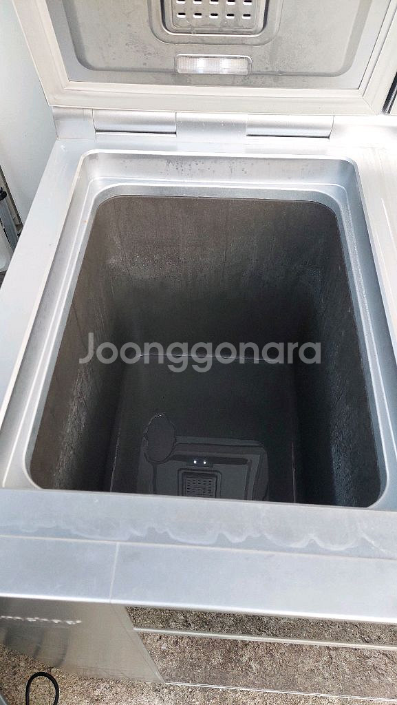 딤채 김치냉장고 80.000원 수원역 근거리배송포함--1
