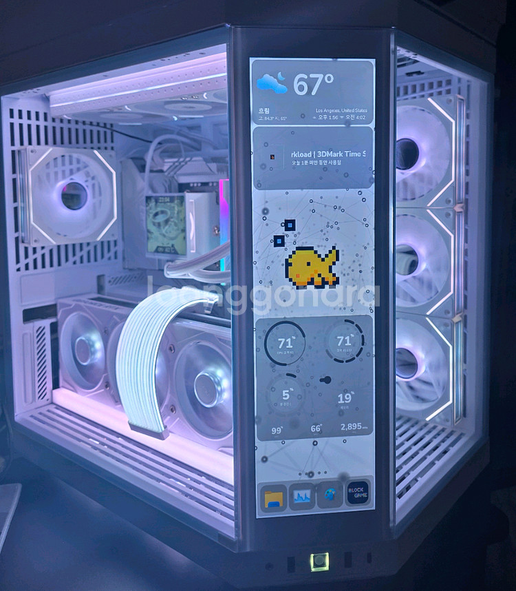 라이젠7 9800X3D RTX5080 어항본체 팝니다,--0