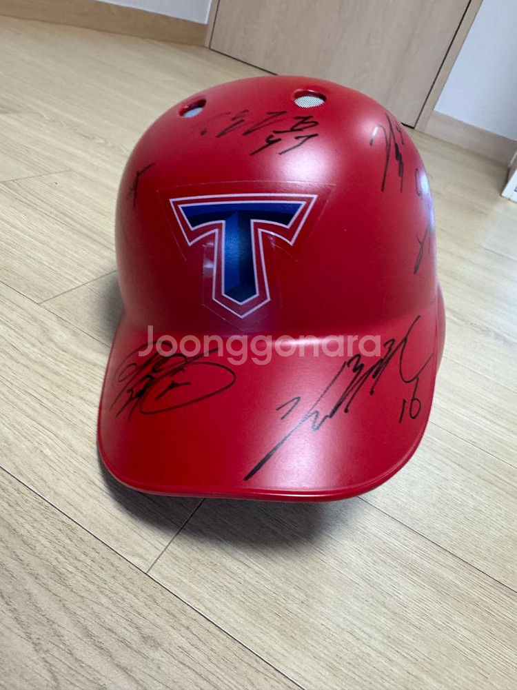 기아타이거즈 싸인헬멧--0