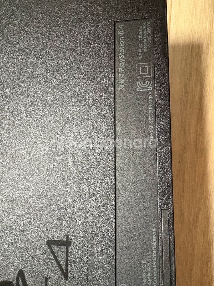 화면 안나오는 PS4(플스4) 팝니다.--3