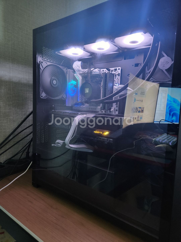 9800X3D + 5080 데스크탑 판매--0