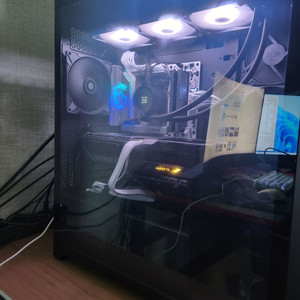 9800X3D + 5080 데스크탑 판매