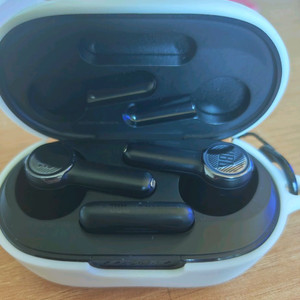 JBL 퀀텀 tws