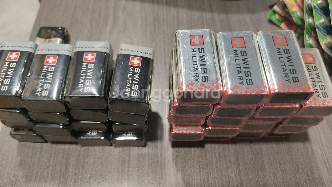 스위스 밀리터리건전지 등(9V 3V 1.55V)--0