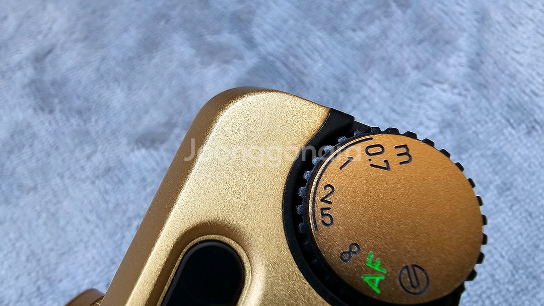 콘탁스 T2 60 주년 민트급--9