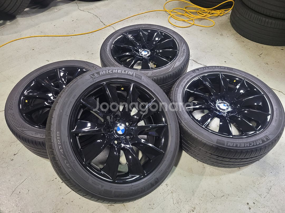 BMW F10 5시리즈 터빈18인치 순정휠타이어--7