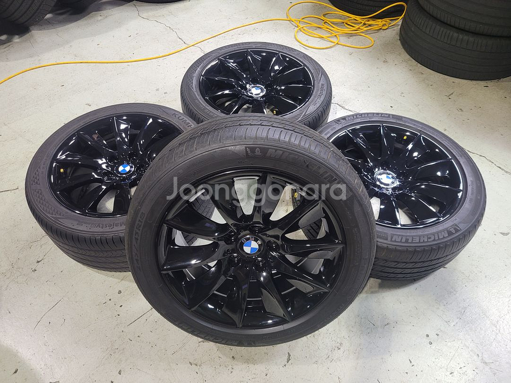 BMW F10 5시리즈 터빈18인치 순정휠타이어--4