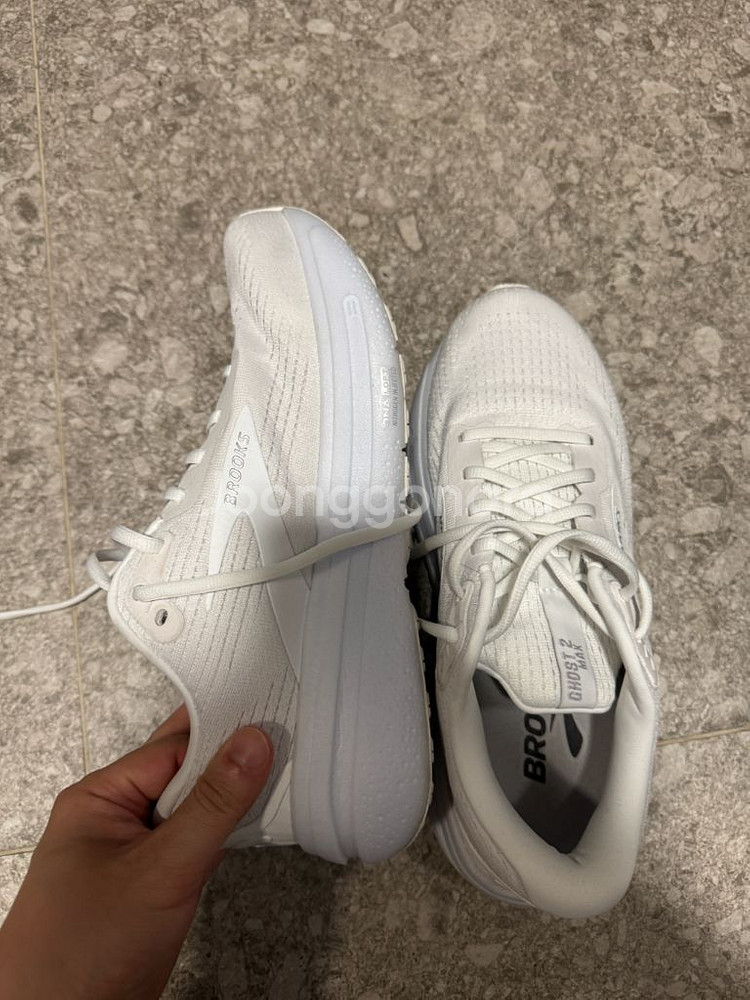 브룩스 고스트맥스 2 260 와이드 러닝화--4