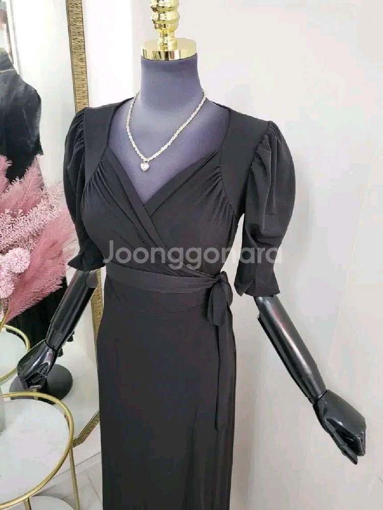 셔링 퍼프 롱 블랙 맥시 랩 원피스ㅡ무배--9