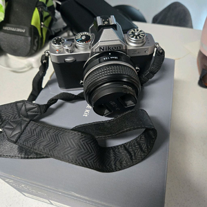 니콘 Z fc 28mm se