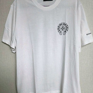 크롬하츠 화이트 반팔 L, XL 팝니다 (