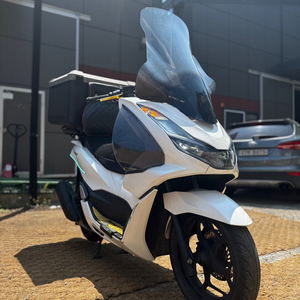 혼다 Pcx125 ABS 23년형 1만Km 판매합니다.