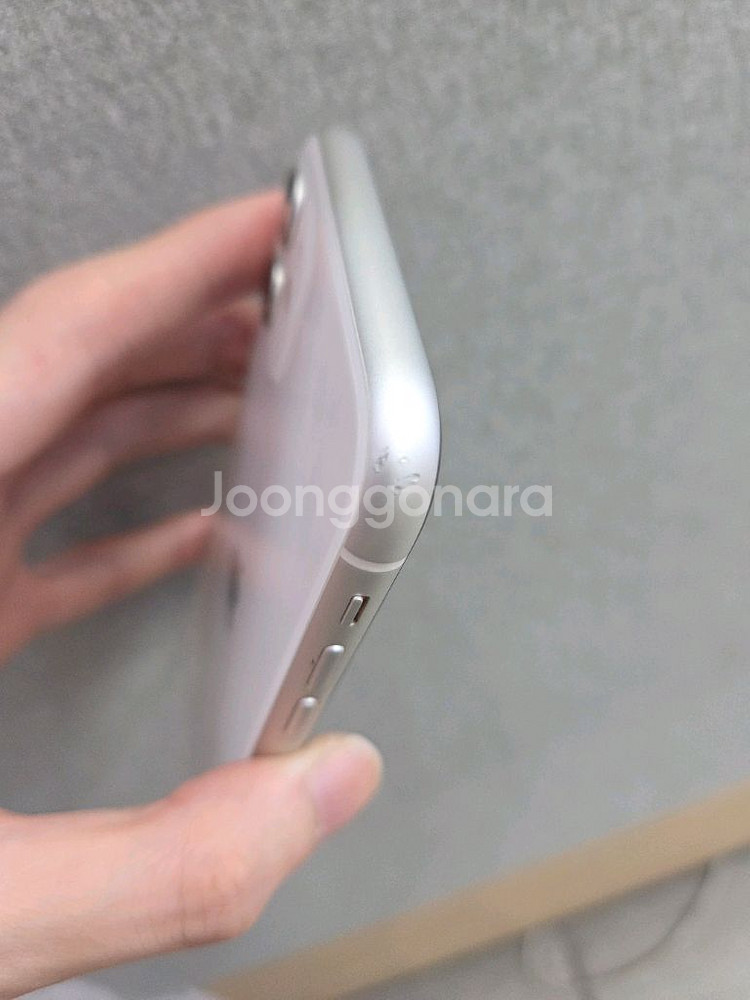 아이폰 11 화이트 128G--5