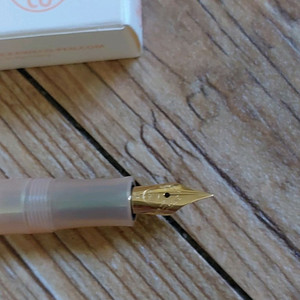 (가격더포기)카웨코 컬렉션 스포츠 만년필 아프리콧