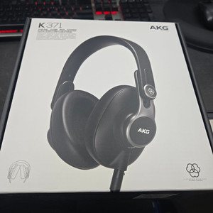 AKG K371 헤드폰 새상품 박스훼손