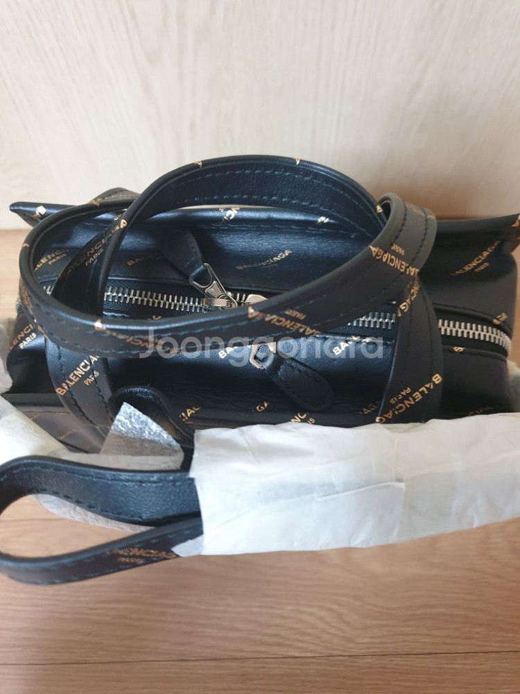 초초특가 발렌시아가 정품 바자백--2