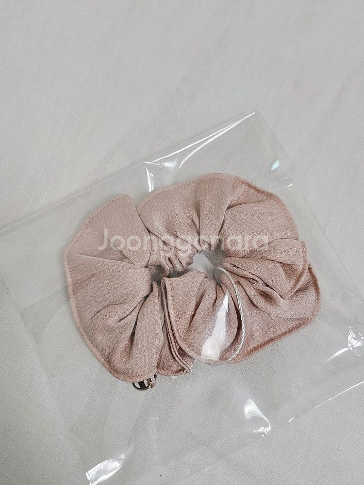 새상품 [허비쉬] 헤어 스크런치 헤어밴드 페일 피치--0