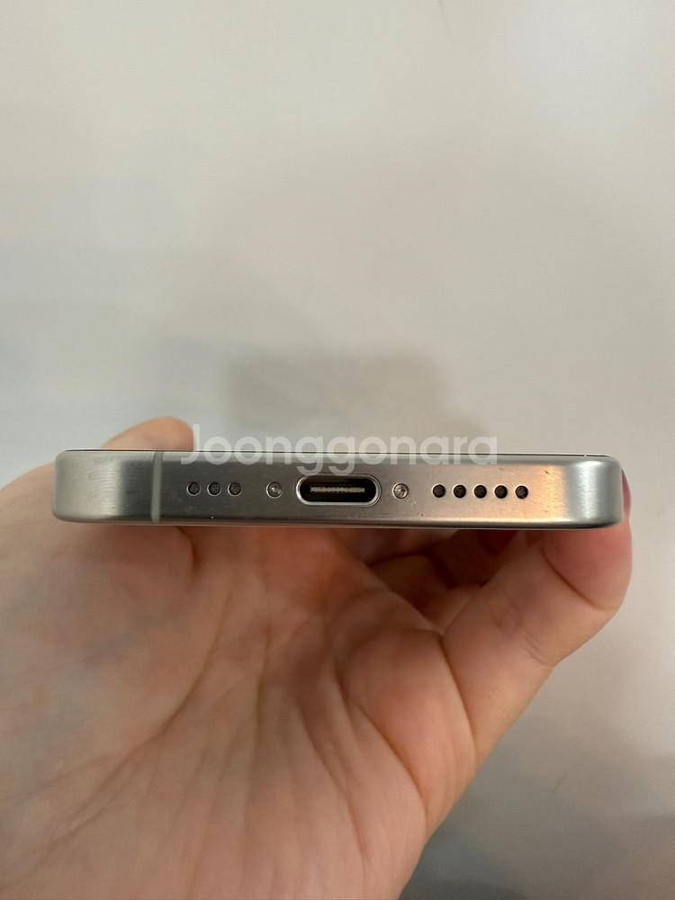 아이폰15프로 화이트 256GB/87%--1