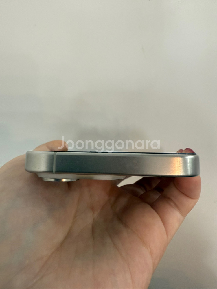 아이폰15프로 화이트 256GB/87%--2