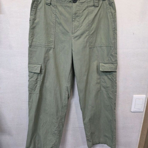 자라 면 테이퍼드 카고팬츠 올리브카키 m