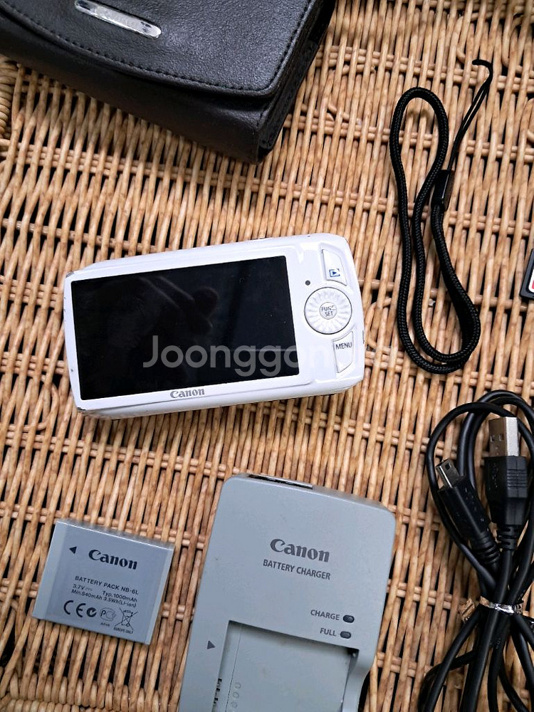 캐논 익서스 300 HS 디지털 카메라입니다---3