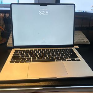 맥북 에어 M2 실버 13.6인치 16GB 512GB