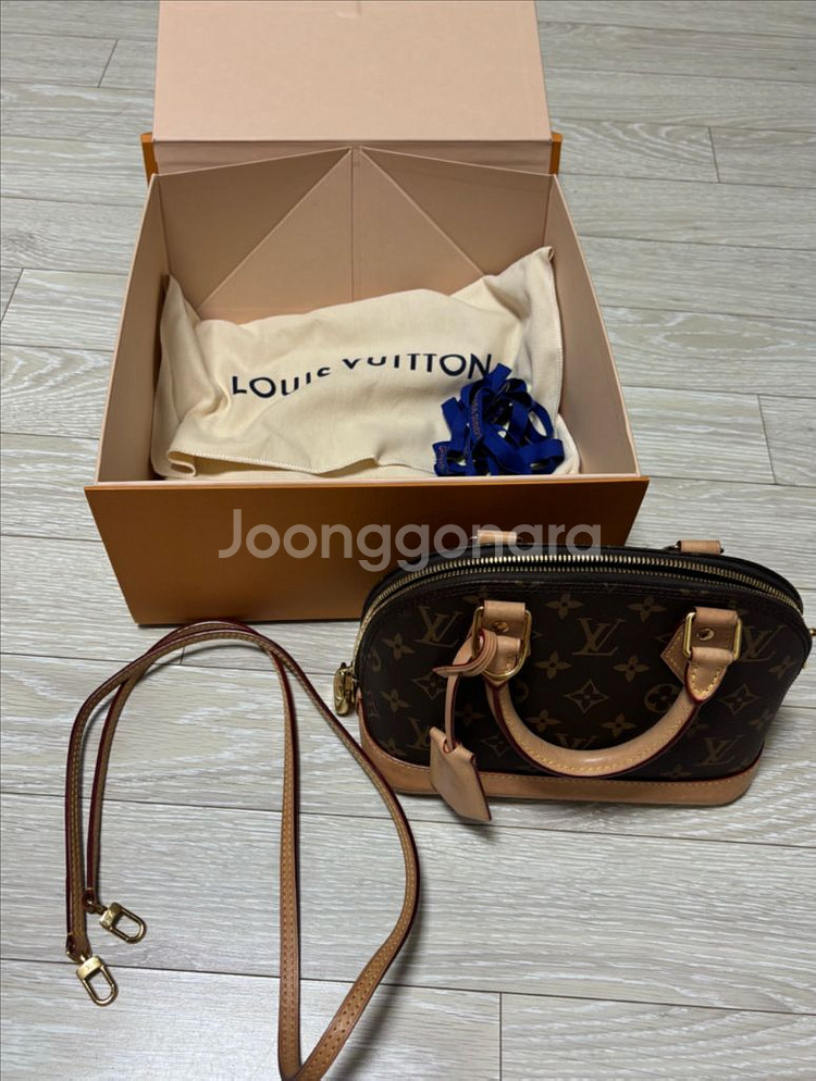 풀박 종이백x)루이비통 알마 BB 모노그램+스트랩 (택--9