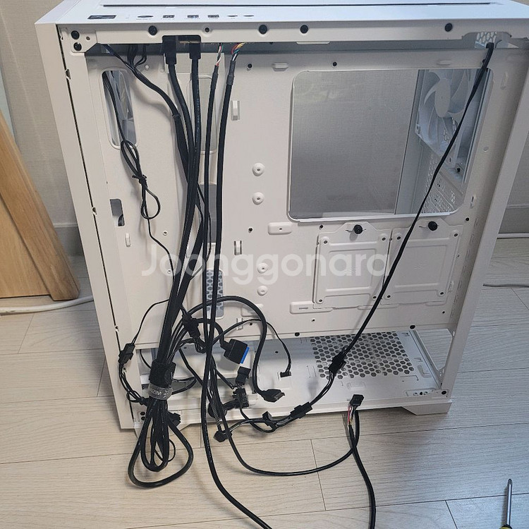DarkFlash DK1000 컴퓨터케이스 화이트--5