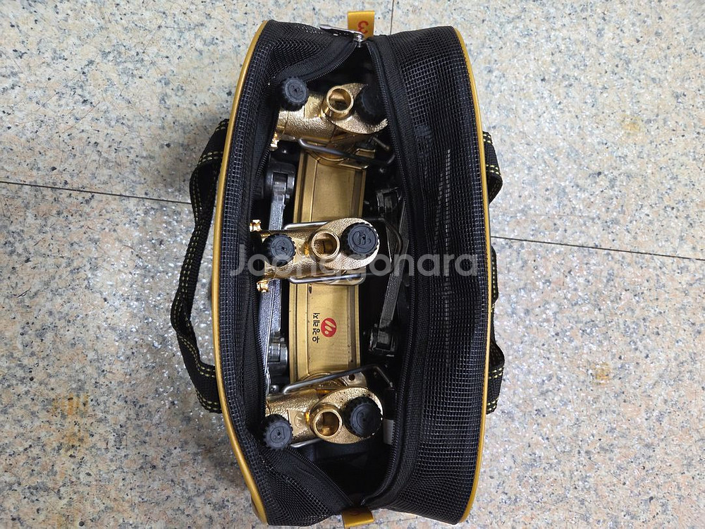 섶다리.의자.파라솔.민물낚시.붕어--1