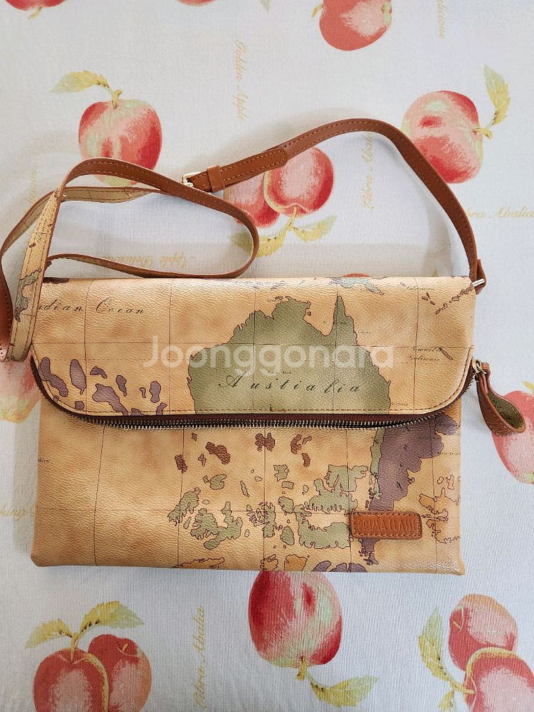 프리마클라쎄 지도가방--0