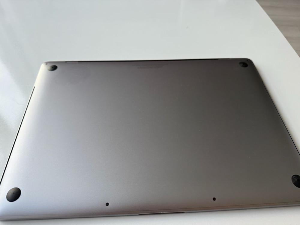 360만원에 산 맥북 프로 16인치 2019 Pro 이미지