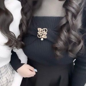로지타 니트 탑스 양산형지뢰계스나이델리즈리사에블린