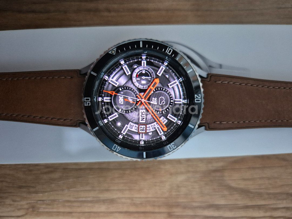 갤럭시워치4클래식 46mm(롤렉스버전)풀박스 판매합니다--2