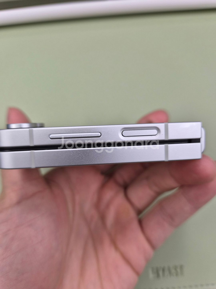 Z플립6 512G 화이트 자급제--6