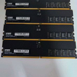 에센코어 KLEVV DDR5 5600 32GBx4