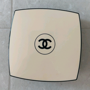 샤넬레베쥬케이스