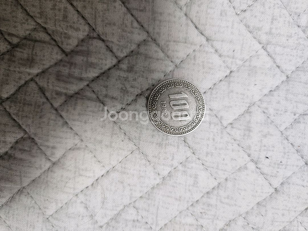 희귀동전 100원 72년/ 10원 70년도 팝니다--0