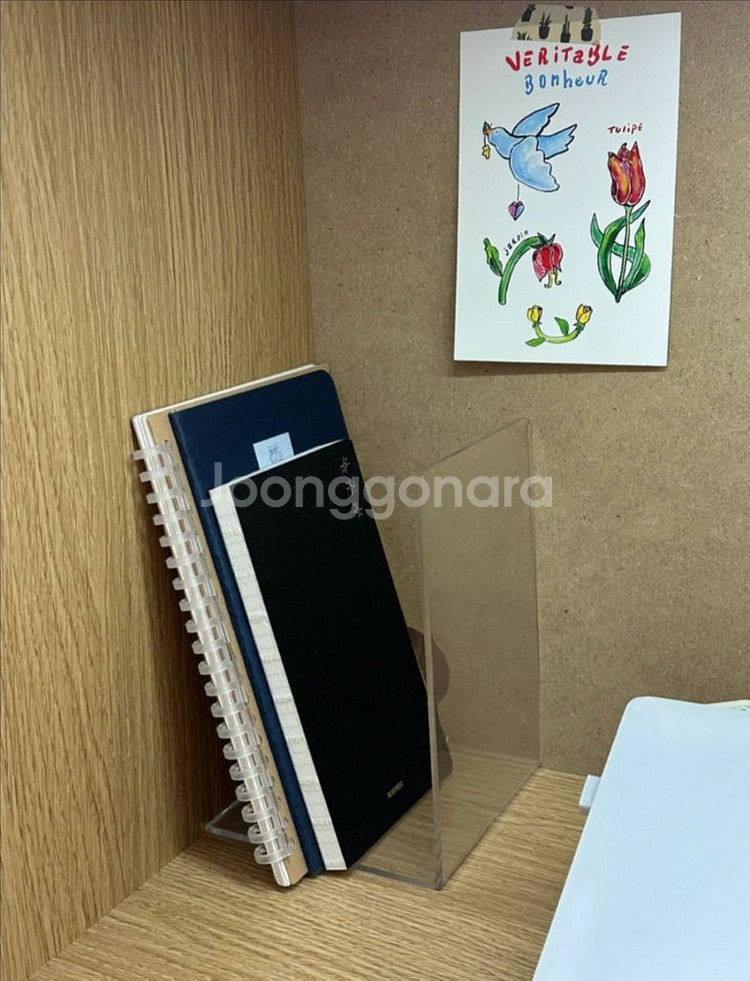 공부방에 잘 어울리는 책상입니다. 조명도 같이 드려요--5