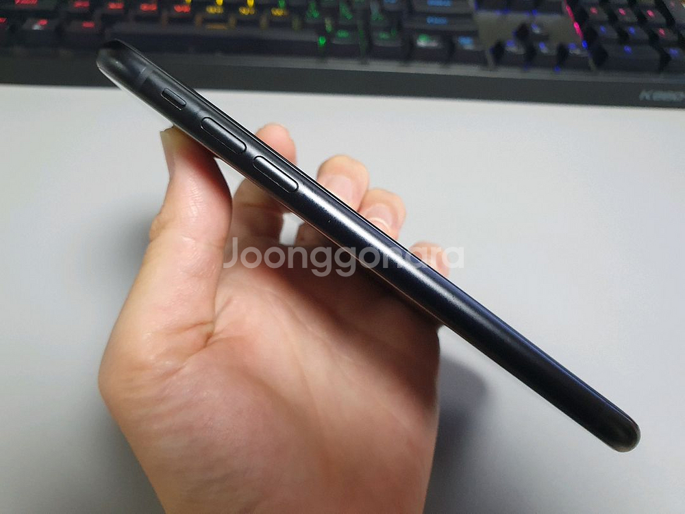 아이폰XR / 128GB / 블랙--6