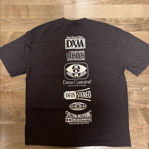 데우스 엑스 마키나 반팔티 (그레이) (S)