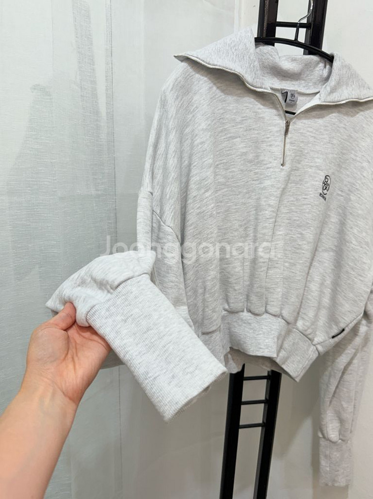 (F)론론 반집업 멜란지그레이 크롭맨투맨 스웻셔츠 34--4