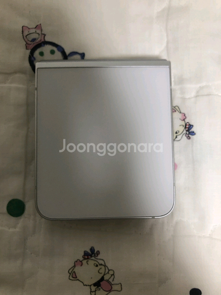 갤럭시 z 플립6 512기가 화이트 팝니다--1