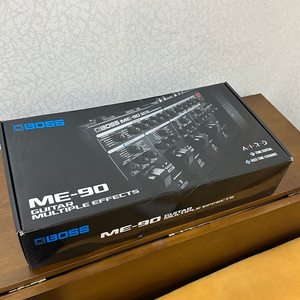 일렉 이펙터 ME-90 개봉만 한 제품 판매합니다!