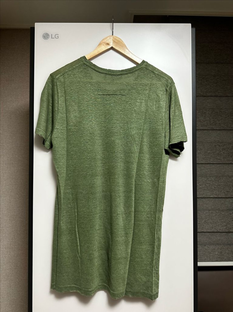 IRO 카키색 반팔티셔츠 이미지