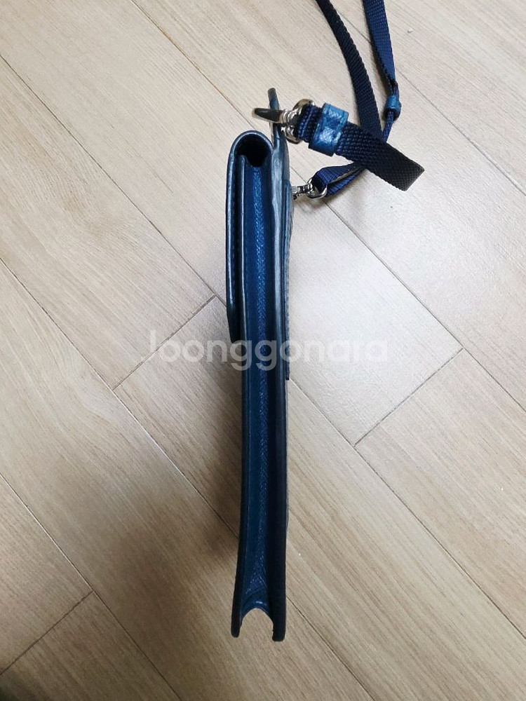 프라다 사피아노 미니 핸드폰 백--4