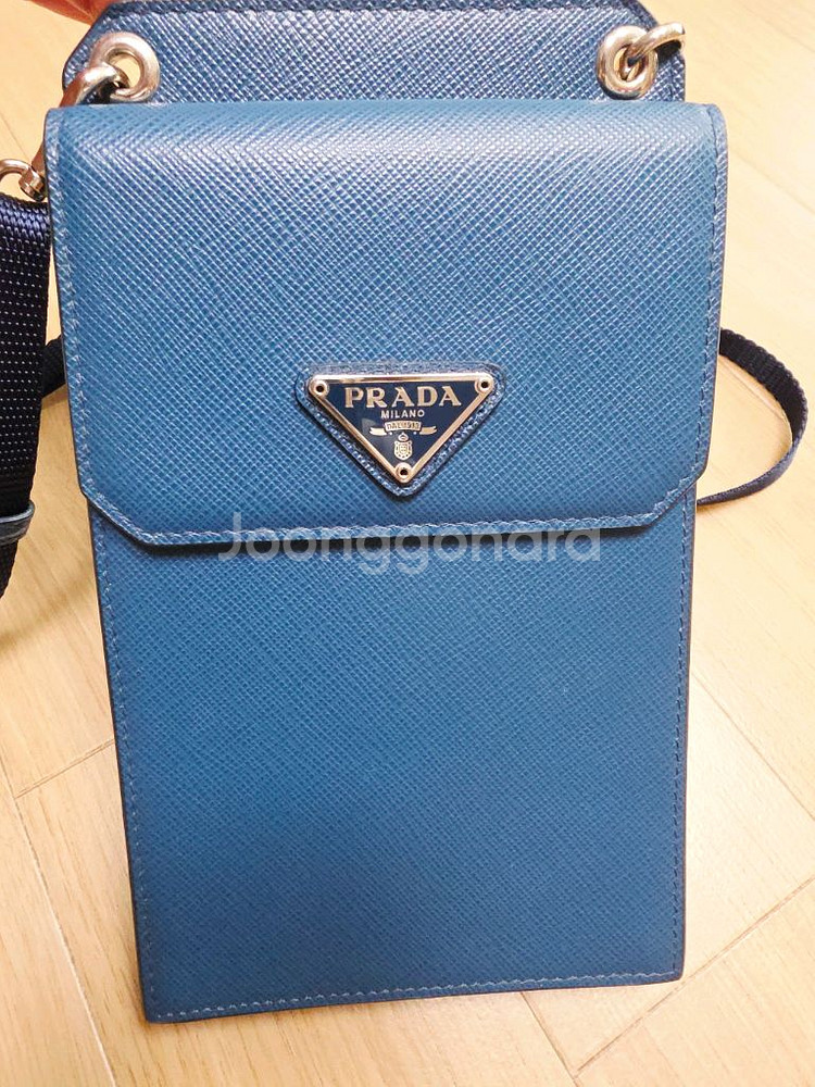 프라다 사피아노 미니 핸드폰 백--1